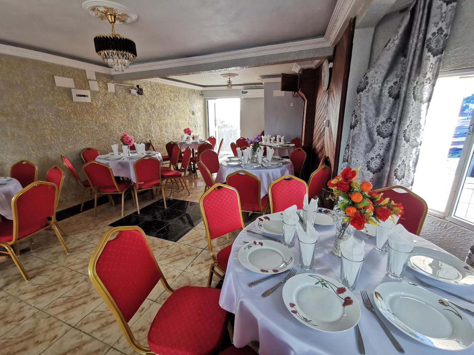 Tchatcha Hotel Yaoundé Exterior foto